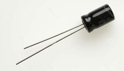 如何維護(hù)和保養(yǎng)運(yùn)行中的CBB61啟動電容器？